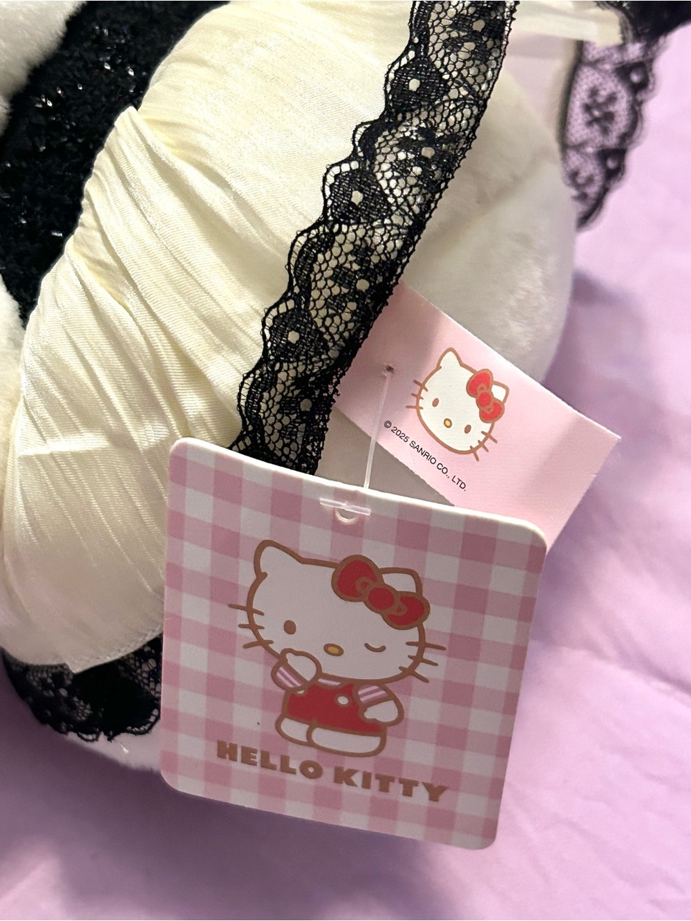 Hello Kitty Plush - Picture 4 of 5